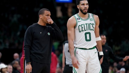 开云-后场防守成漏洞&amp;内线无人可用 马祖拉将如何应对塔特姆的缺阵？