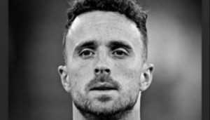 R.I.P. 巴萨后卫阿劳霍发文悼念若塔：希望给你家人力量